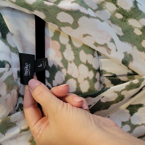 Olive and Blush Blouse - Picture 2 of 3